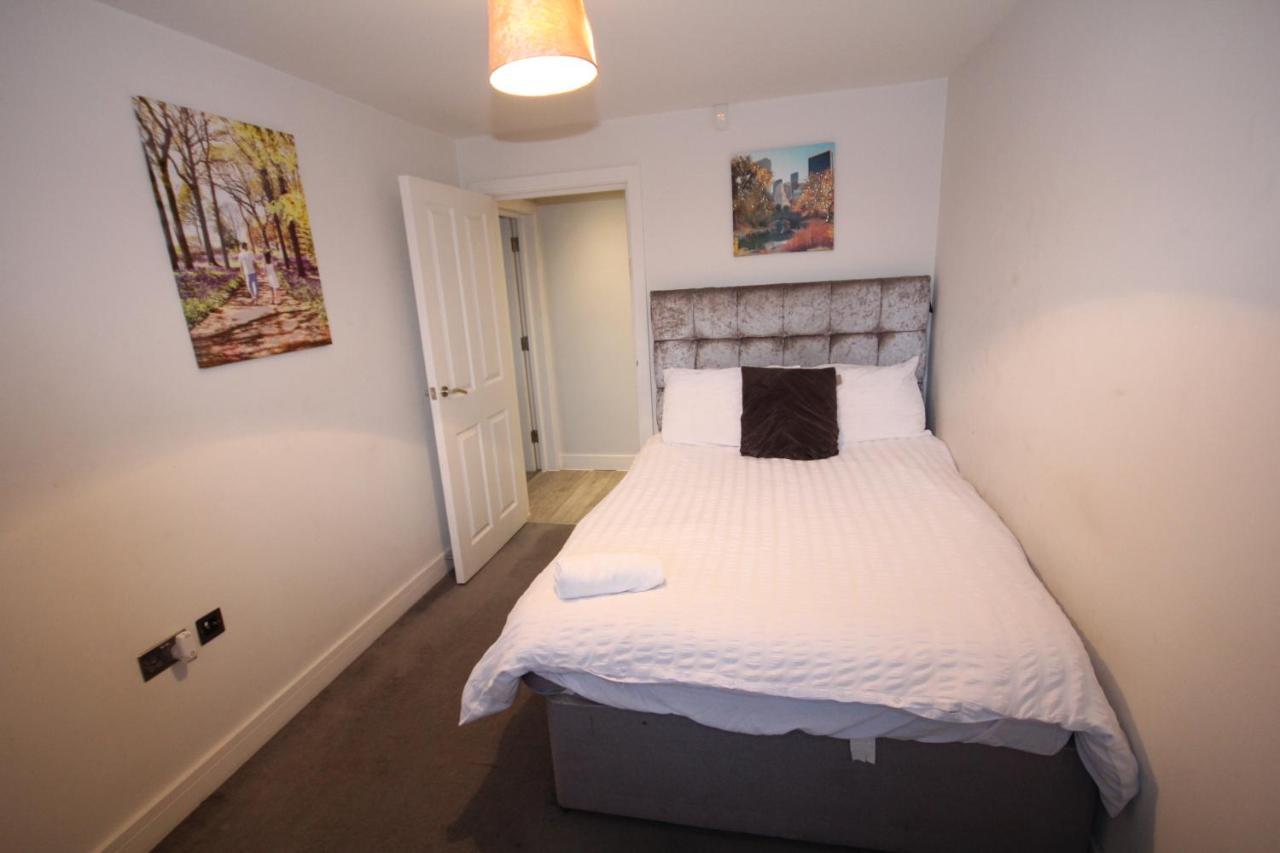 Holden Court Apartments - Apt 3 West Drayton  Εξωτερικό φωτογραφία