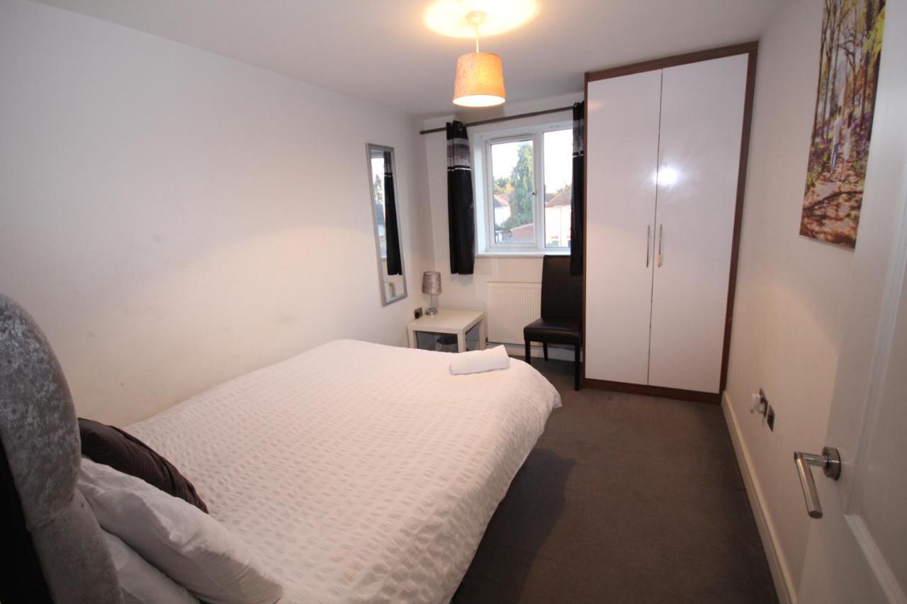 Holden Court Apartments - Apt 3 West Drayton  Εξωτερικό φωτογραφία