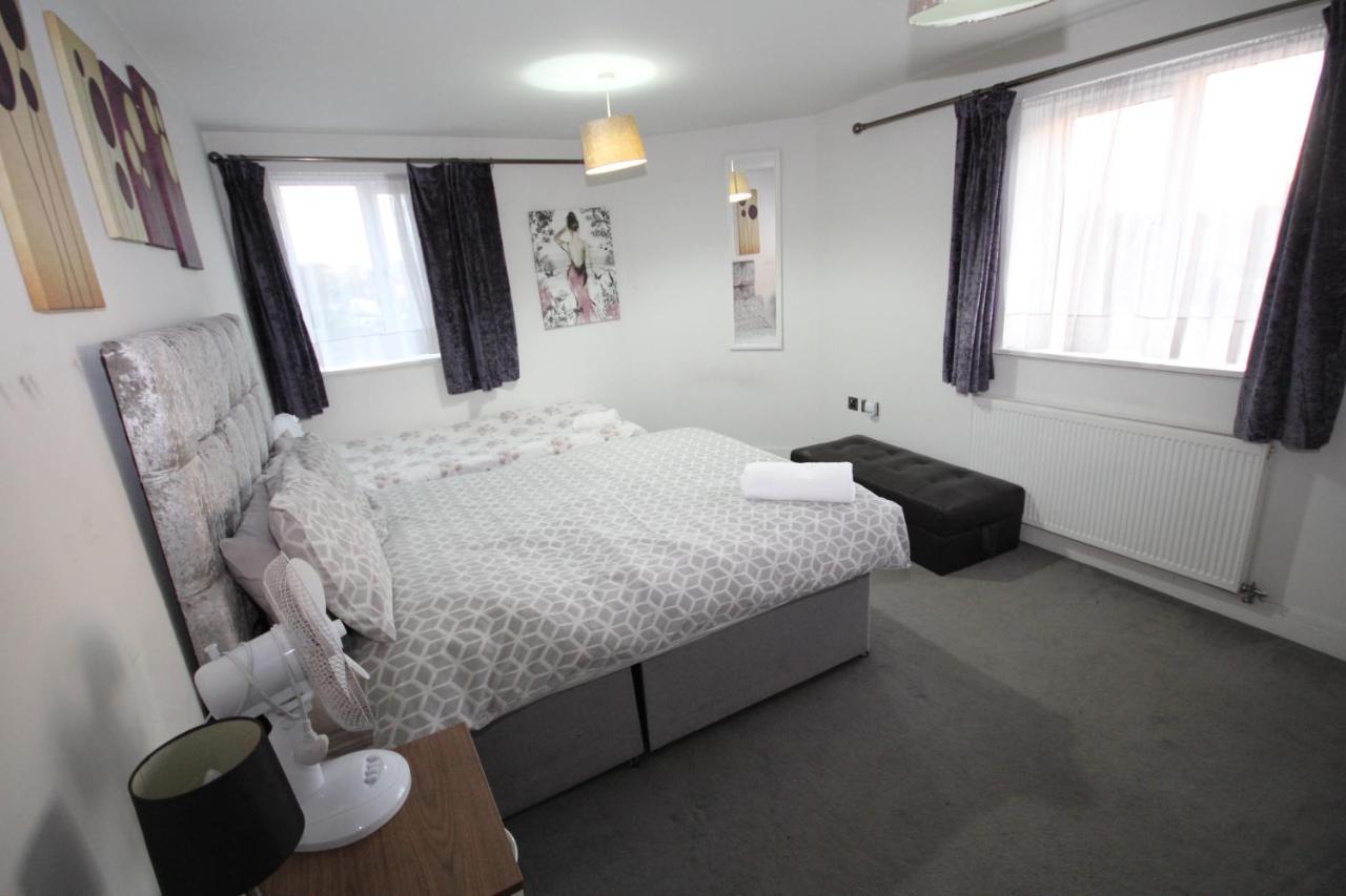 Holden Court Apartments - Apt 3 West Drayton  Εξωτερικό φωτογραφία