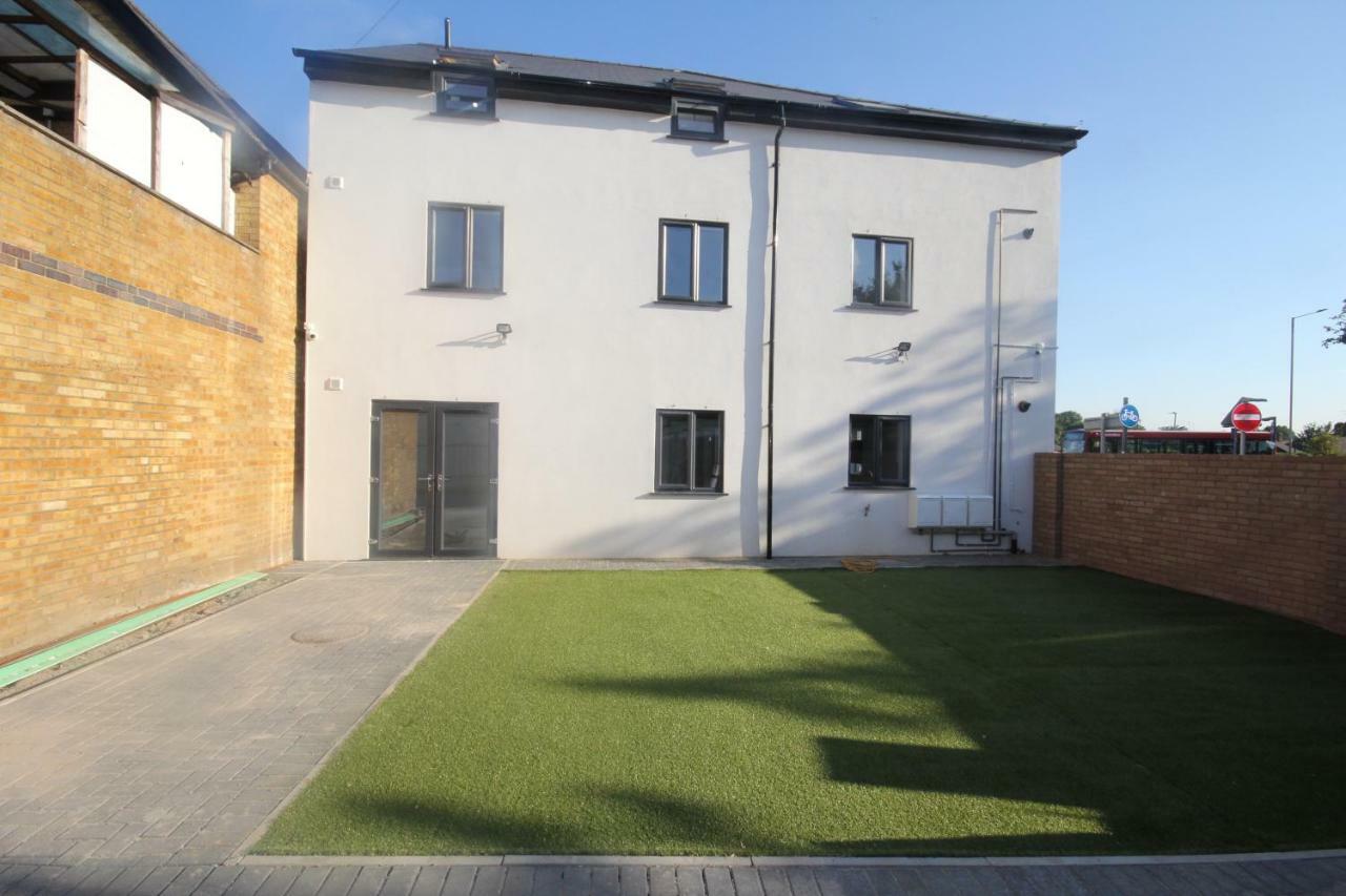Holden Court Apartments - Apt 3 West Drayton  Εξωτερικό φωτογραφία